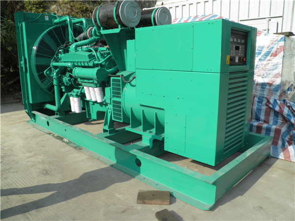 周村发电车出租-柴油发电机组在使用的过程中应该做好哪些防护工作
