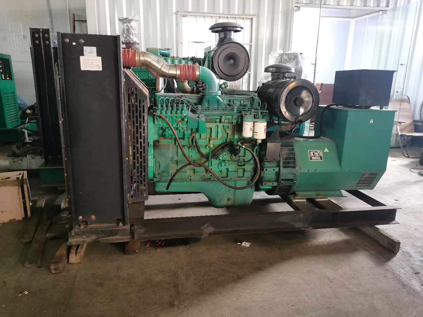 周村发电机租赁如何确定电缆的承载电流是否在安全范围内？