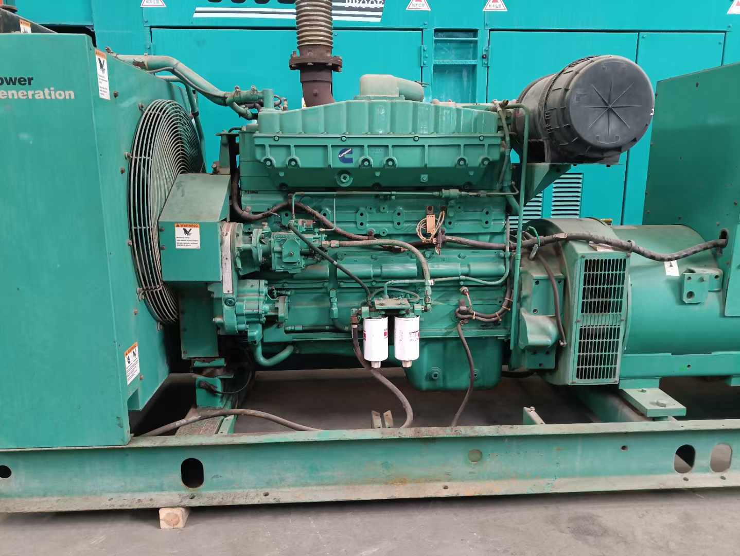 周村过载会对 600kW 柴油发电机组造成哪些损害？