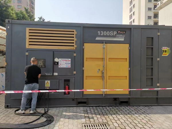 周村如何根据实际需求选择合适电压和功率的柴油发电机组？