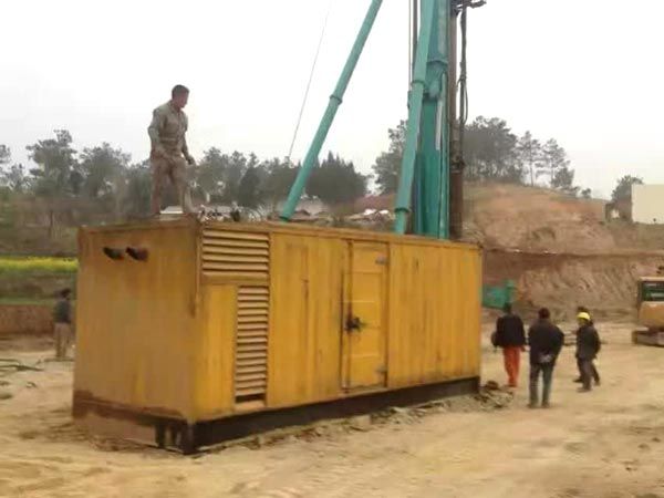 周村如何判断水冷式机油散热器密封件是否需要更换？