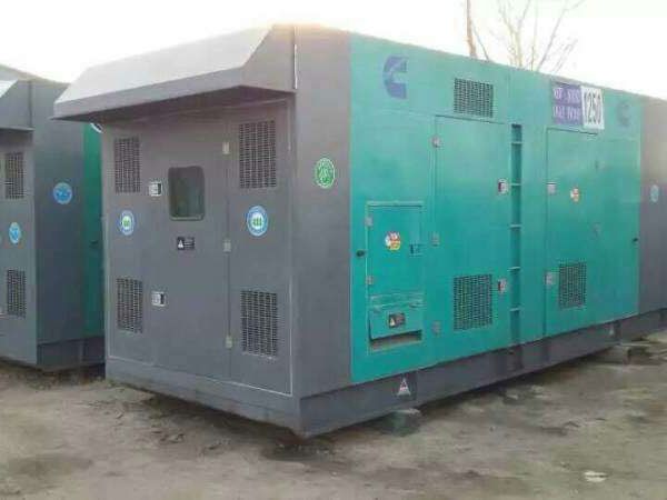 周村合同中关于工期延误的责任如何界定和处理？